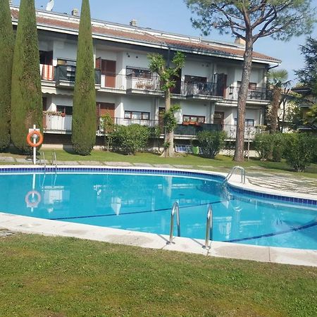 Lucky Apartment 2 Sirmione Eksteriør billede