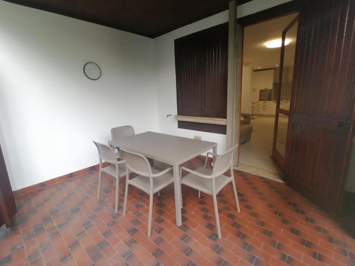 Lucky Apartment 2 Sirmione Eksteriør billede