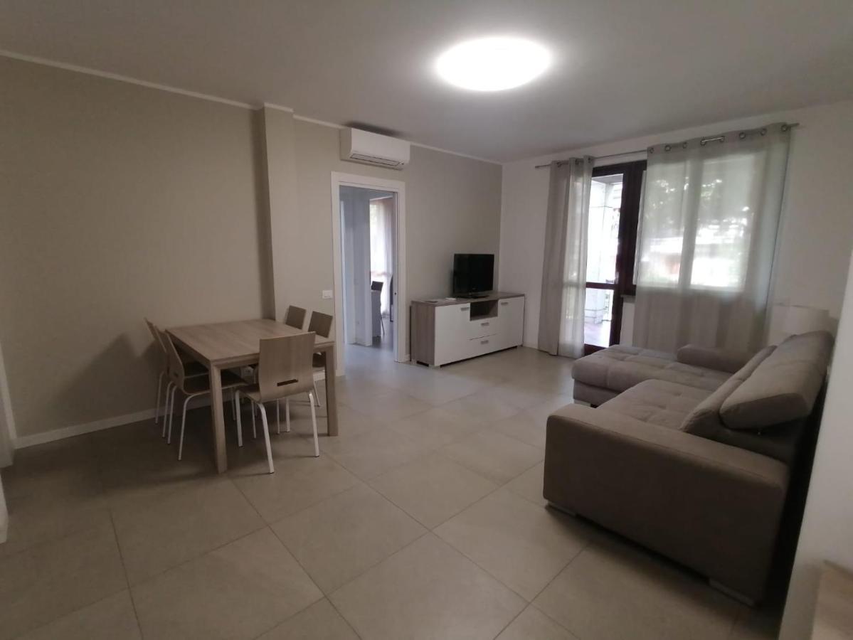 Lucky Apartment 2 Sirmione Eksteriør billede